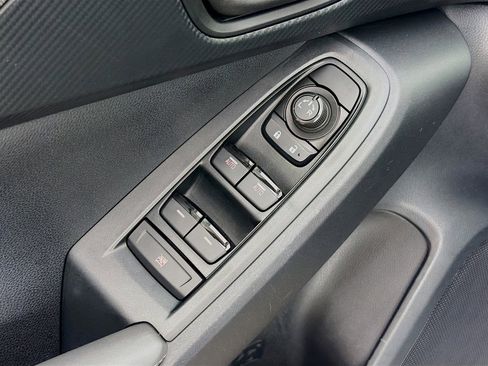 Used 2024 Subaru Crosstrek 2.0i Premium image 20