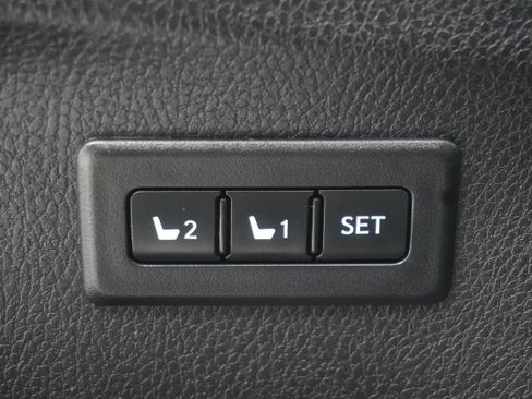 Used 2015 Toyota RAV4 Limited FWD image 14