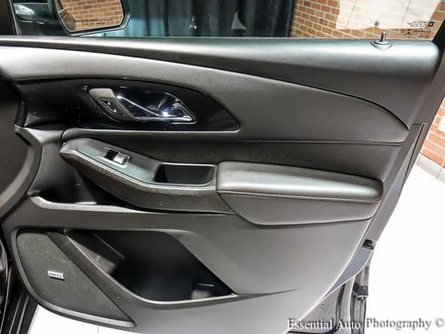 Certified 2023 Chevrolet Traverse RS image 38