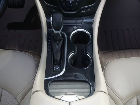 Used 2017 Buick Envision Essence AWD/4WD image 32