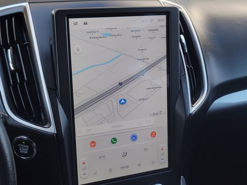 Used 2024 Ford Edge SEL image 18