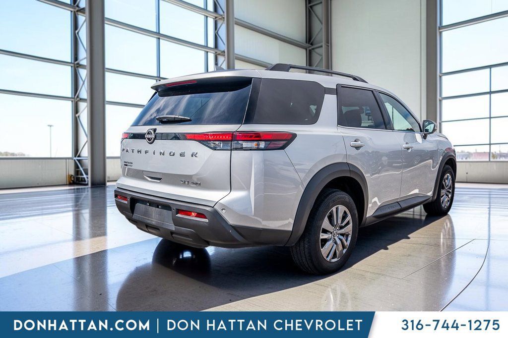 Used 2024 Nissan Pathfinder SV AWD/4WD image 33