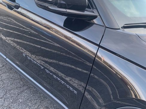 Used 2023 Jeep Grand Cherokee L Laredo image 13