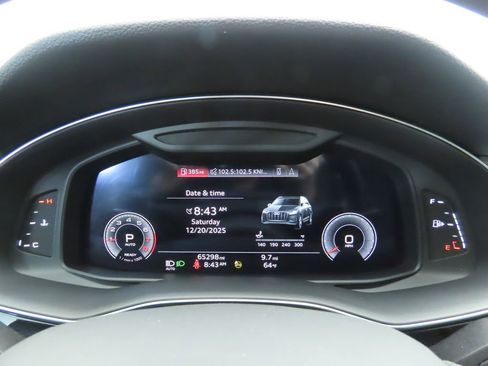 Used 2021 Audi Q7 3.0T Premium Plus image 33