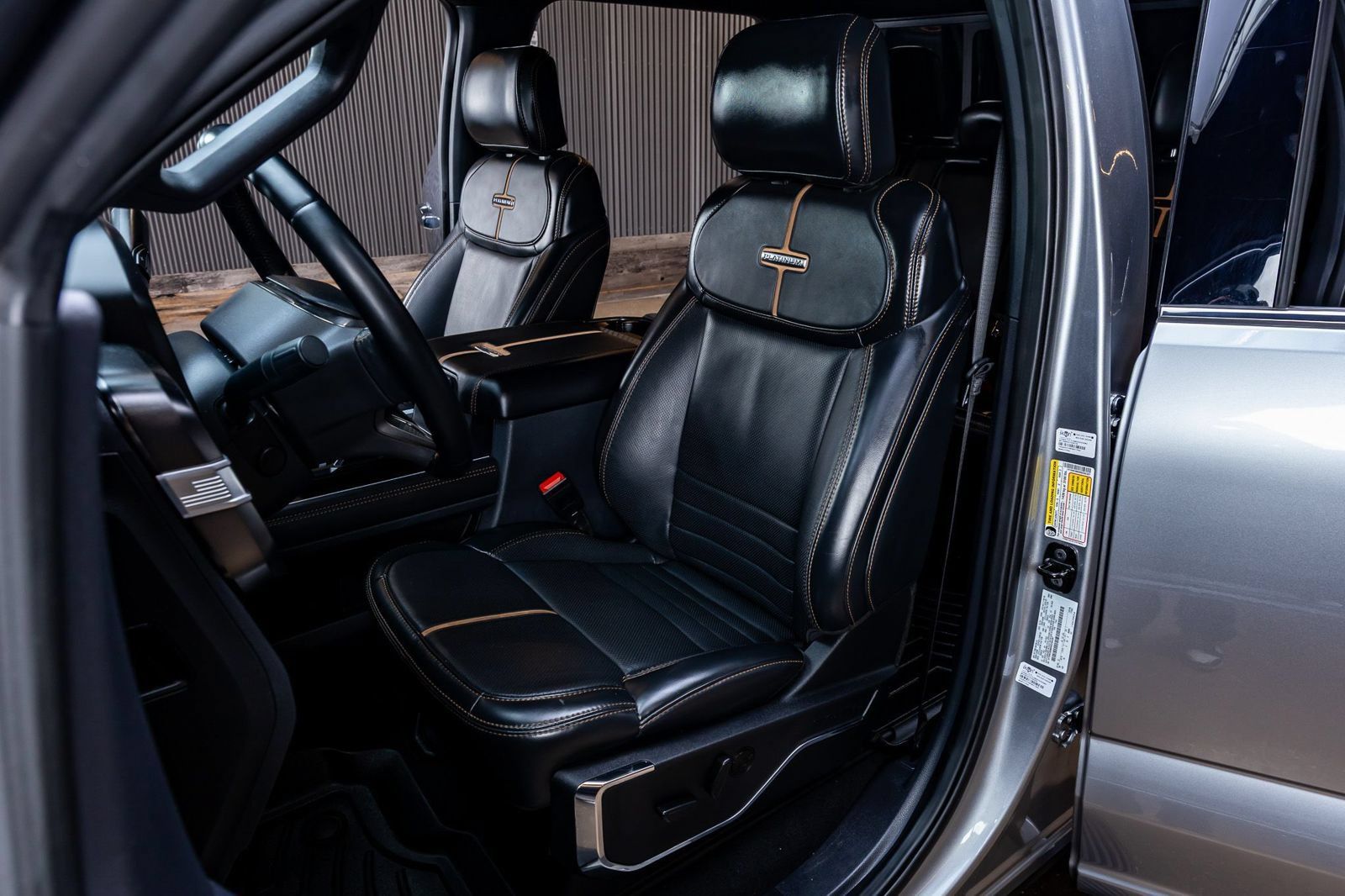 Used 2024 Ford F250 Platinum AWD/4WD image 30