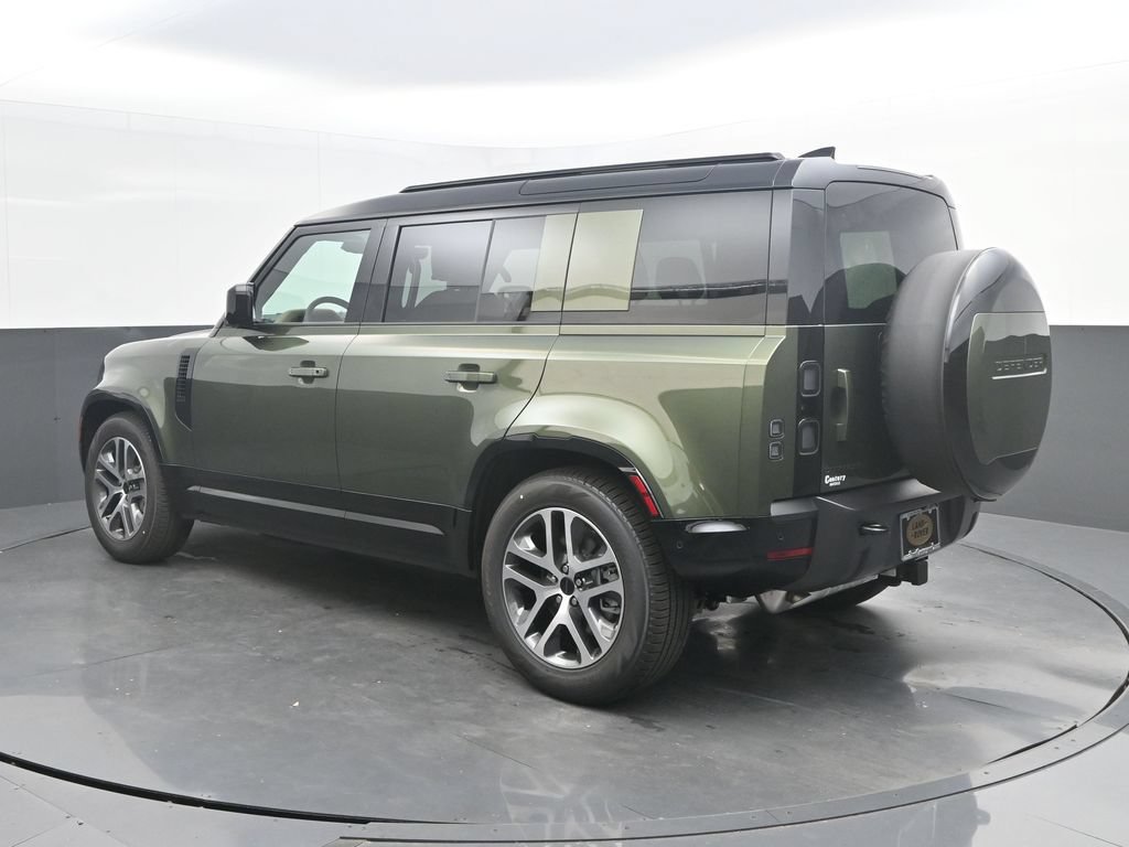 New 2026 Land Rover Defender 110 X-Dynamic SE AWD/4WD image 3