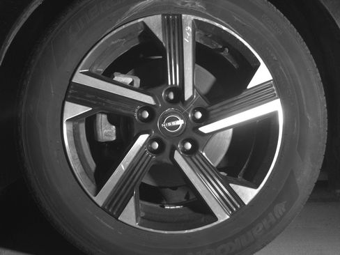 Used 2025 Nissan Sentra SV image 11