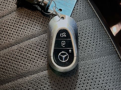 Used 2023 Mercedes-Benz EQS 450+ Sedan image 36