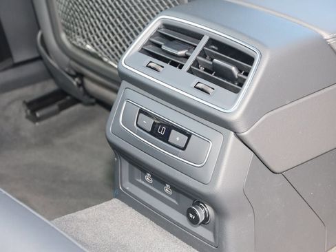 Used 2022 Audi A6 Premium Plus image 17