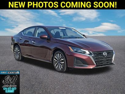 Used 2023 Nissan Altima 2.5 SV w/ SV Premium Package