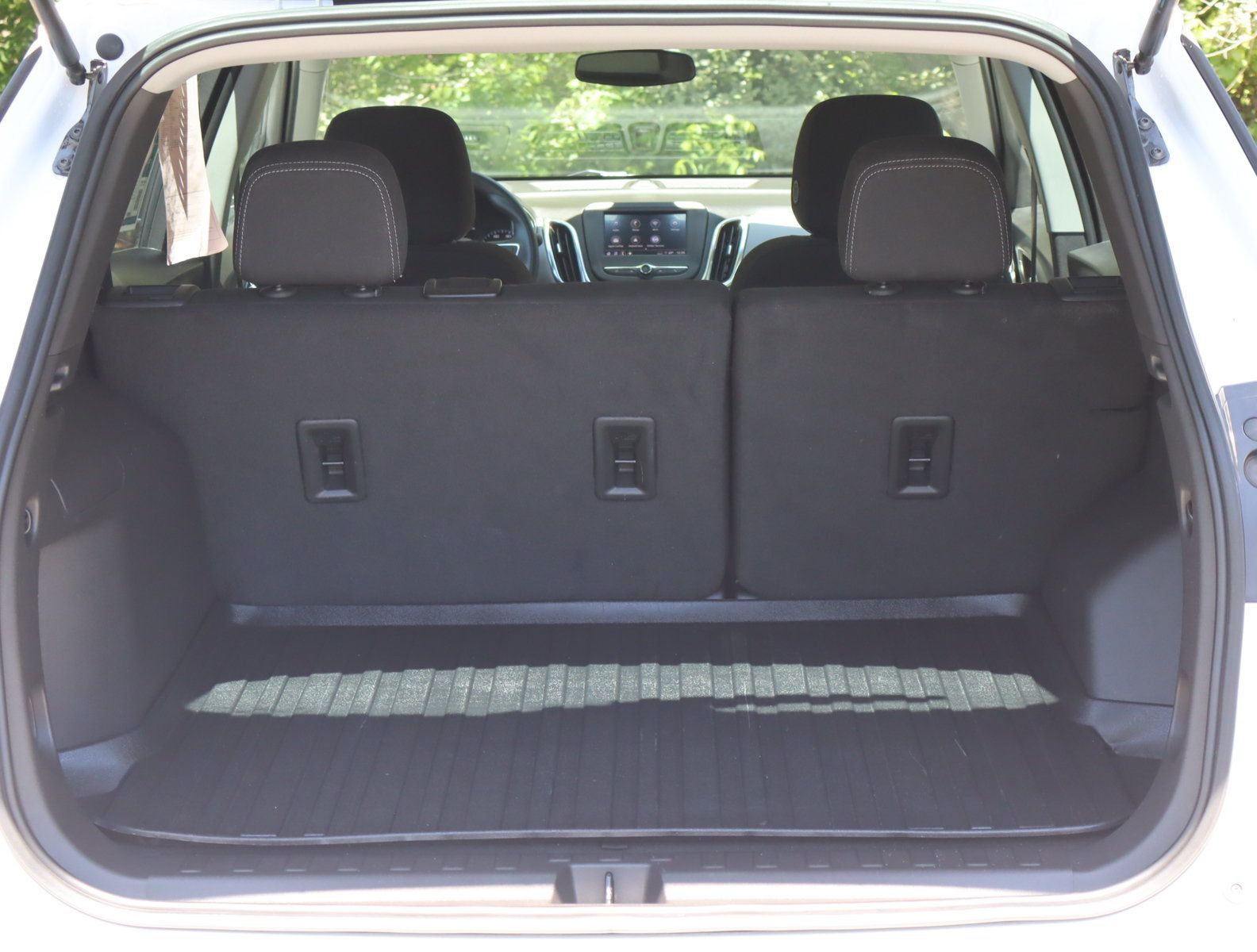 Used 2024 Chevrolet Equinox LS FWD image 35