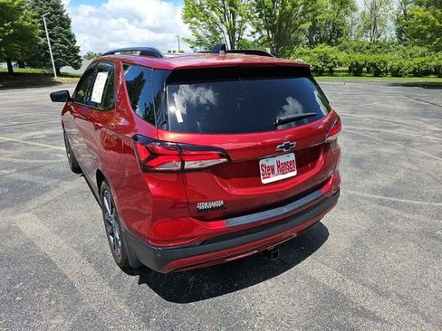 Used 2024 Chevrolet Equinox RS AWD/4WD image 3