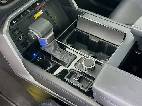 Certified 2024 Toyota Sequoia Platinum image 16