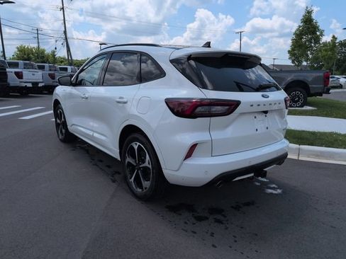 Certified 2024 Ford Escape ST-Line Select w/ Tech Pack #2 AWD/4WD image 3