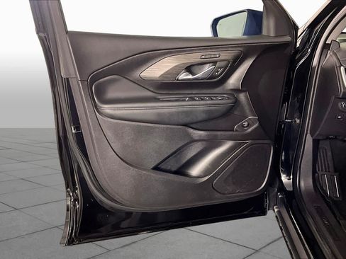 Used 2024 GMC Terrain SLT w/ Elevation Edition FWD image 20