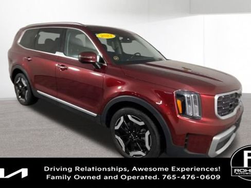Certified 2023 Kia Telluride S w/ S Sunroof Package image 2
