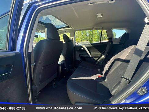 Used 2015 Toyota RAV4 XLE FWD image 16
