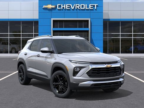 New 2026 Chevrolet TrailBlazer LT w/ Midnight Edition FWD image 7