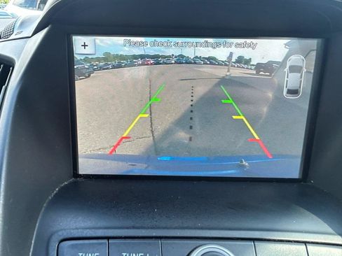Used 2017 Ford Escape SE w/ Equipment Group 201A FWD image 24