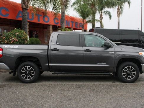 Used 2015 Toyota Tundra SR5 w/ TRD Off Road Package image 10