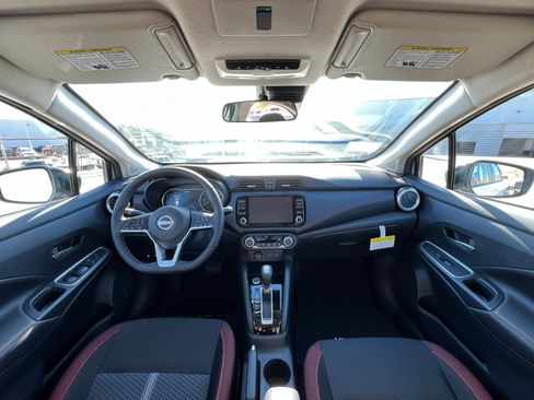New 2025 Nissan Versa SR w/ Trunk Package image 9