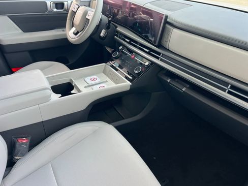 New 2026 Hyundai Santa Fe SE FWD image 17