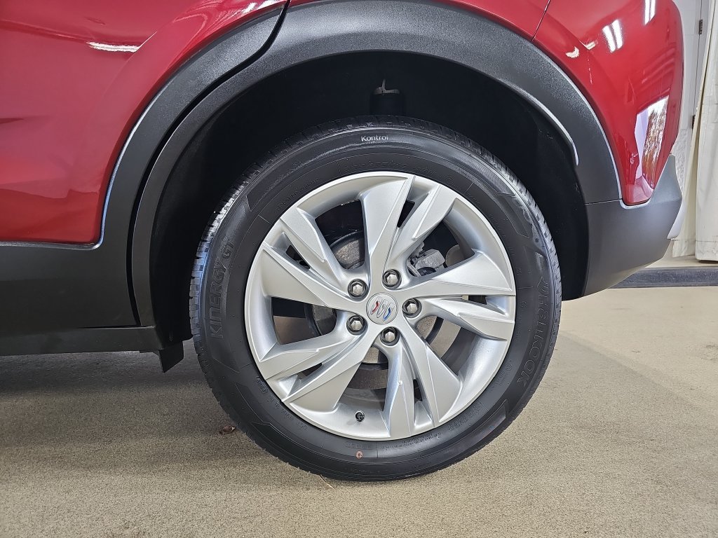 Certified 2024 Buick Encore GX Preferred w/ Comfort Package FWD image 39