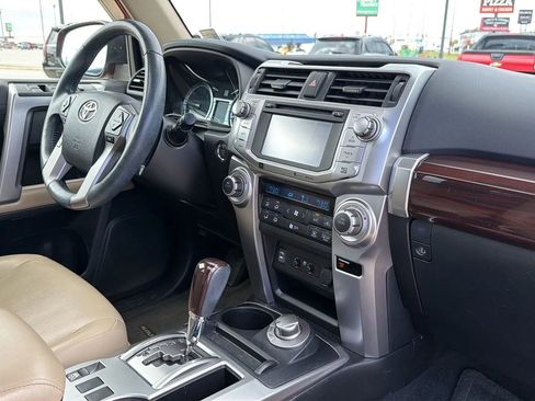 Used 2015 Toyota 4Runner Limited AWD/4WD image 85