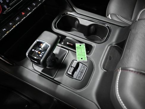 Used 2024 GMC Sierra 1500 AT4X image 23