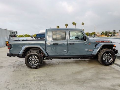 New 2026 Jeep Gladiator Mojave image 13