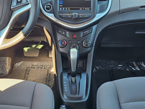 Used 2020 Chevrolet Sonic LT FWD image 26