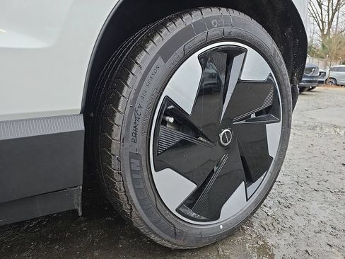 New 2025 Volvo EX30 Plus w/ Protection Package Premier AWD/4WD image 43