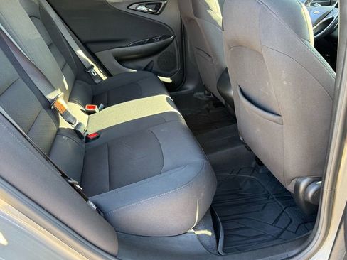 Used 2022 Chevrolet Malibu RS image 18