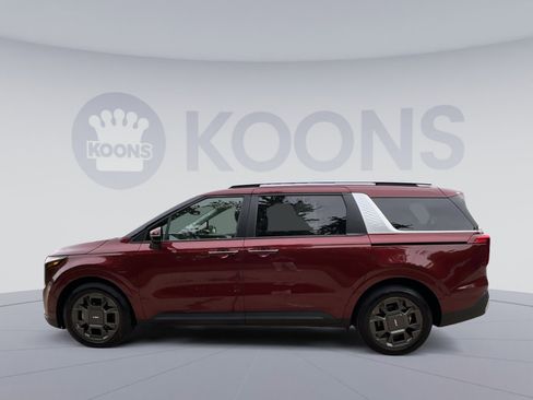 Used 2025 Kia Carnival EX FWD image 7