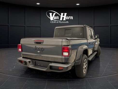 New 2026 Jeep Gladiator Sport AWD/4WD image 7