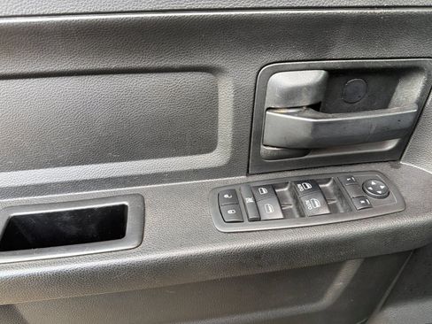 Used 2018 RAM 2500 Tradesman w/ Chrome Appearance Group AWD/4WD image 12