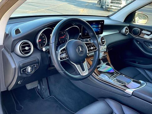 Used 2020 Mercedes-Benz GLC 300 image 17