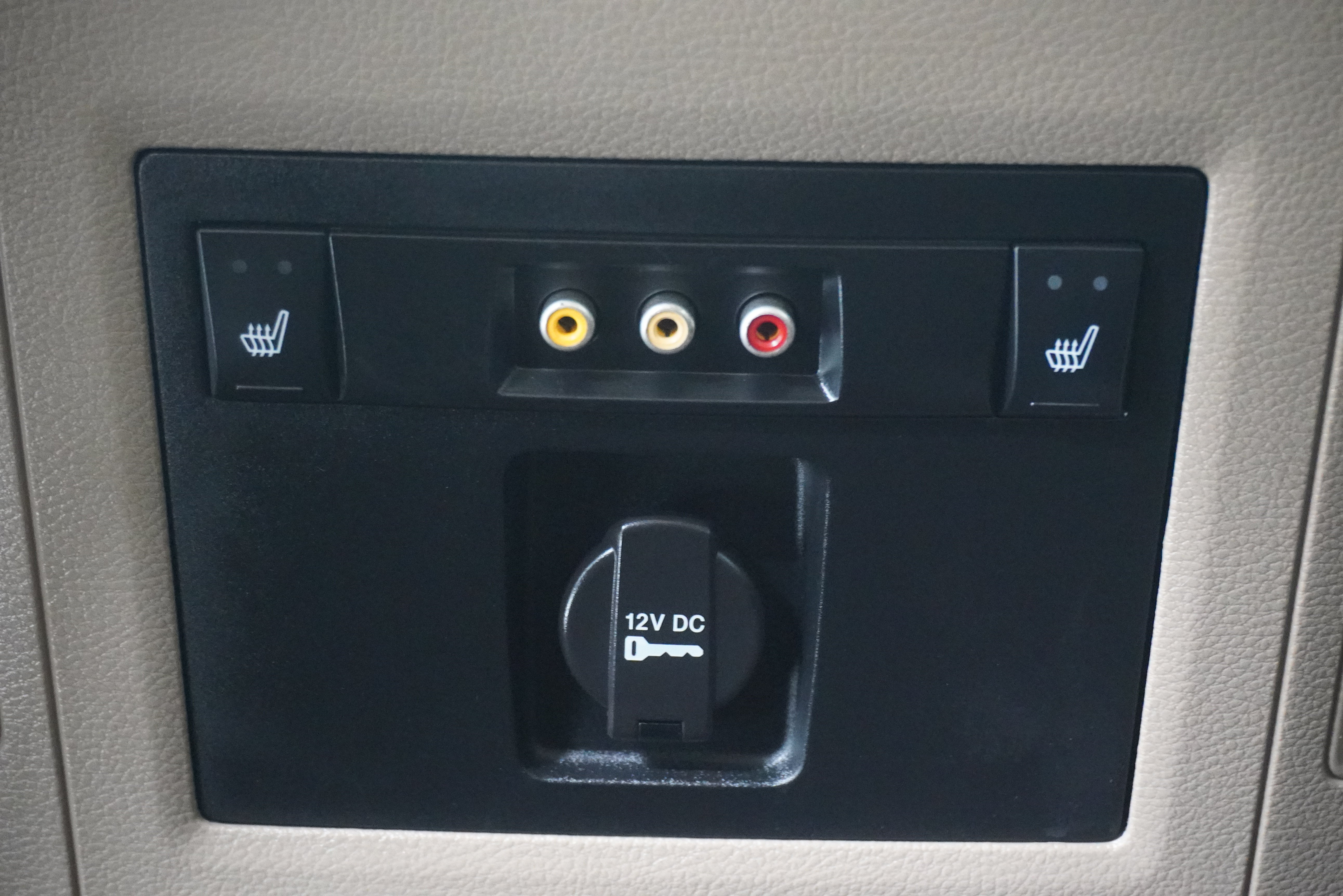 Used 2012 RAM 1500 Laramie RWD image 11