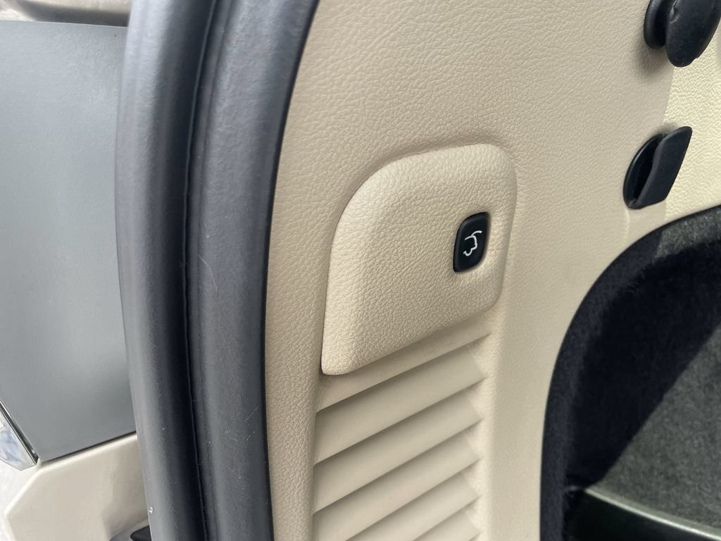 Used 2014 Jeep Grand Cherokee Limited AWD/4WD image 40