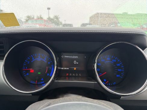 Used 2017 Ford Mustang Premium RWD image 10