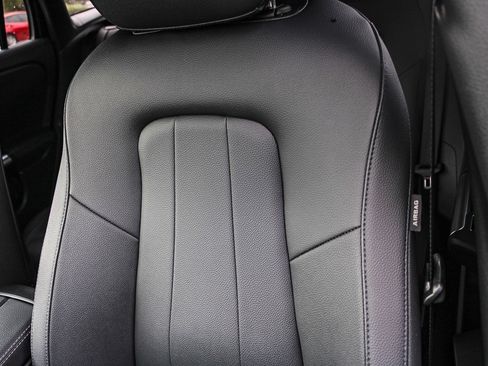 Certified 2025 Mercedes-Benz GLA 250 4MATIC image 21