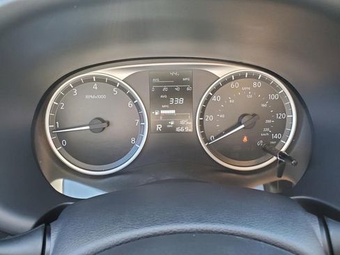 Certified 2025 Nissan Kicks Play S image 30