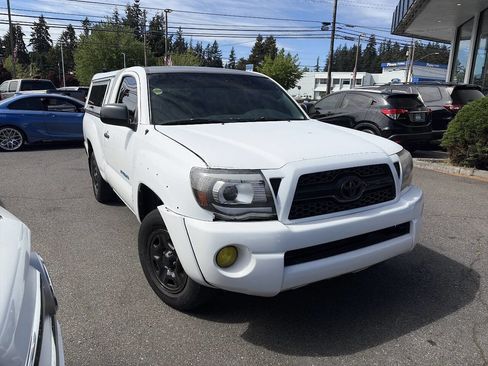Used 2010 Toyota Tacoma 2WD Regular Cab image 5