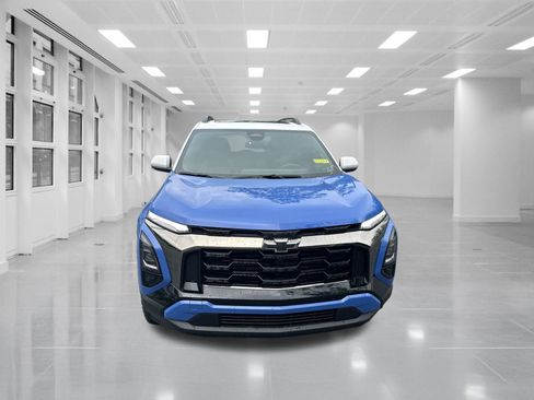 New 2026 Chevrolet Equinox ACTIV w/ LPO, Floor Liner Package image 3