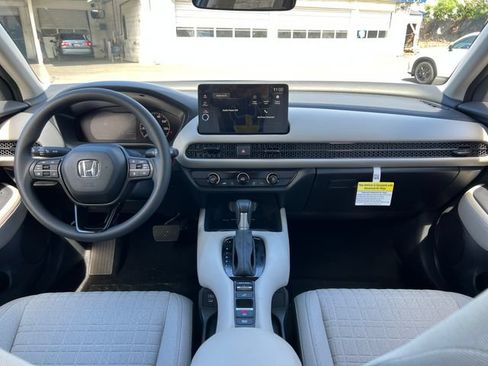 New 2027 Honda HR-V LX image 12