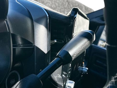 Used 2025 RAM 3500 Limited image 18