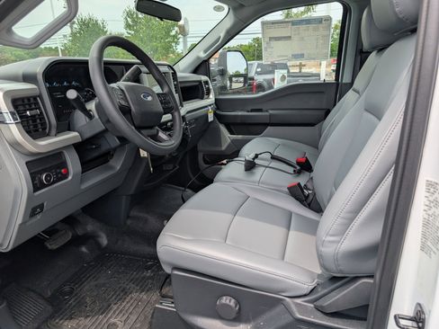 New 2026 Ford F550 4x4 Regular Cab Super Duty image 12