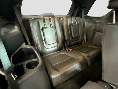 Used 2016 Ford Explorer XLT w/ Equipment Group 202A image 26