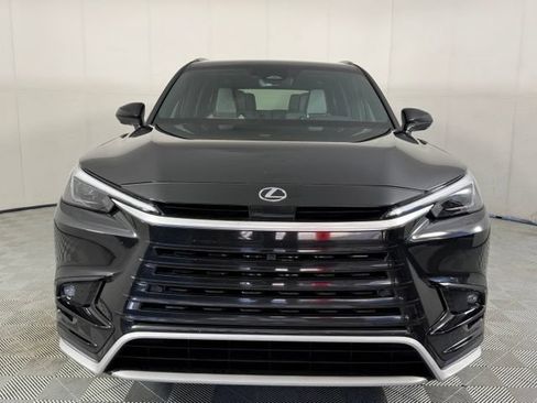 Used 2026 Lexus TX 500h AWD w/ Technology Package image 12