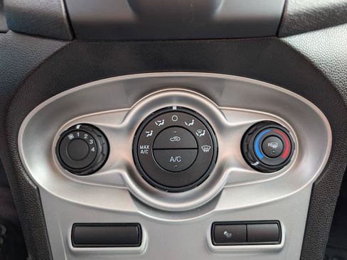 Used 2016 Ford Fiesta SE FWD image 15